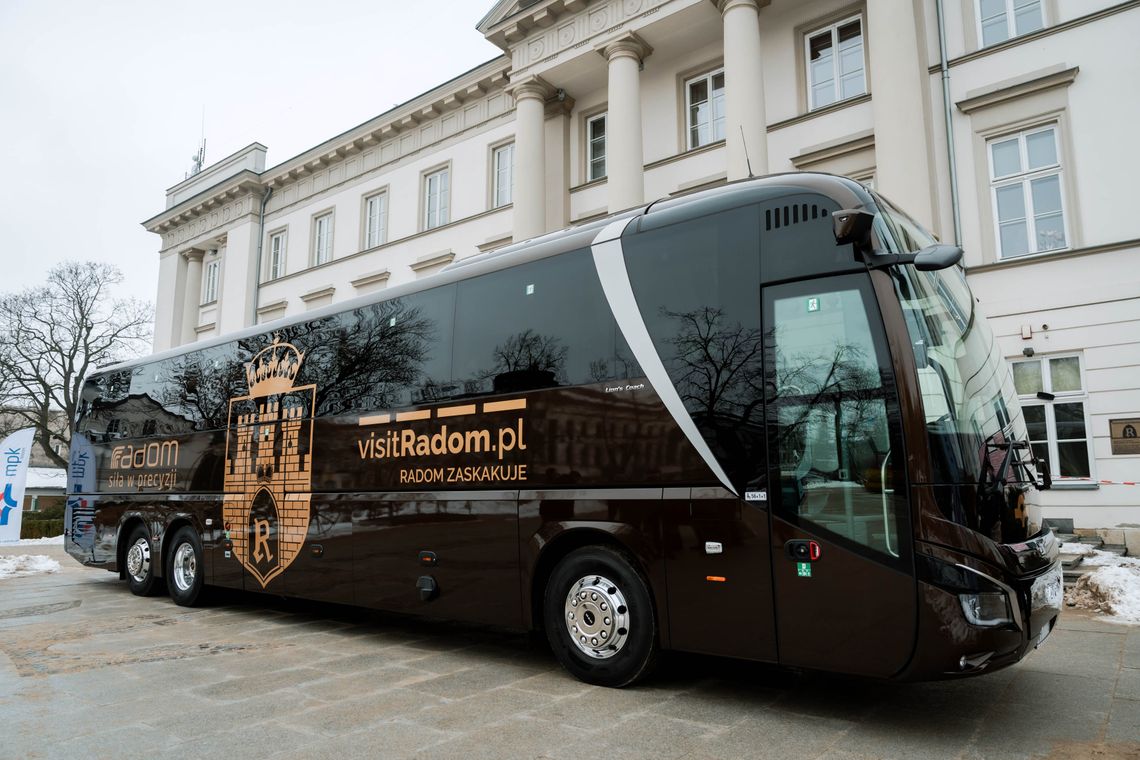 Wyjątkowy autokar zaprezentowany przez MPK. "Unikalny w skali kraju" Wyjątkowy autokar zaprezentowany przez MPK. "Unikalny w skali kraju"