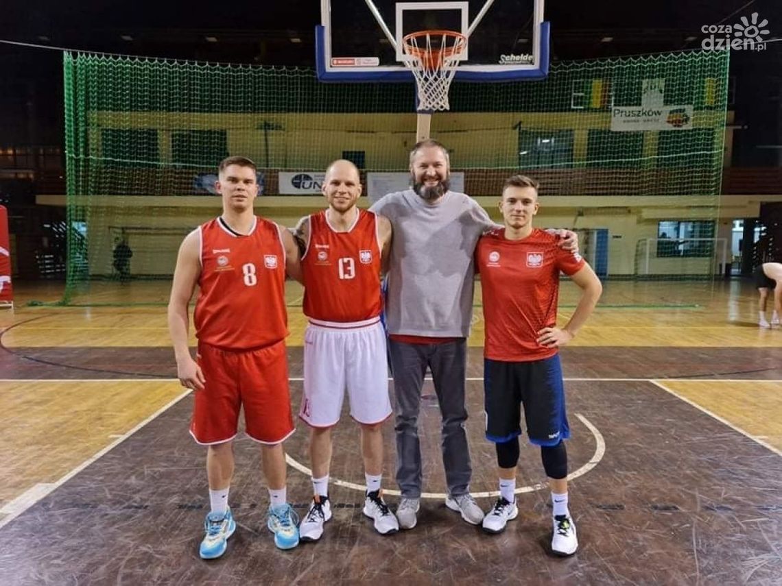 Wyjątkowy mecz, wyjątkowej drużyny! Kolejarz Basket Radom tworzy historię