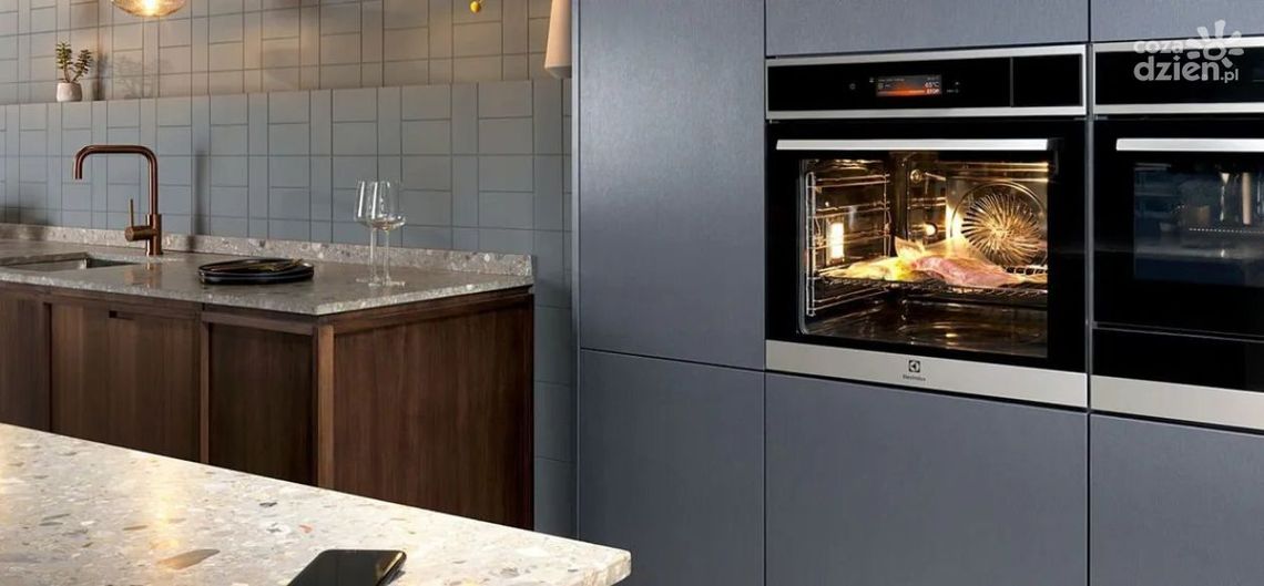 Wyjątkowy smak każdej potrawy dzięki piekarnikowi parowemu Electrolux. Wyjątkowy smak każdej potrawy dzięki piekarnikowi parowemu Electrolux.