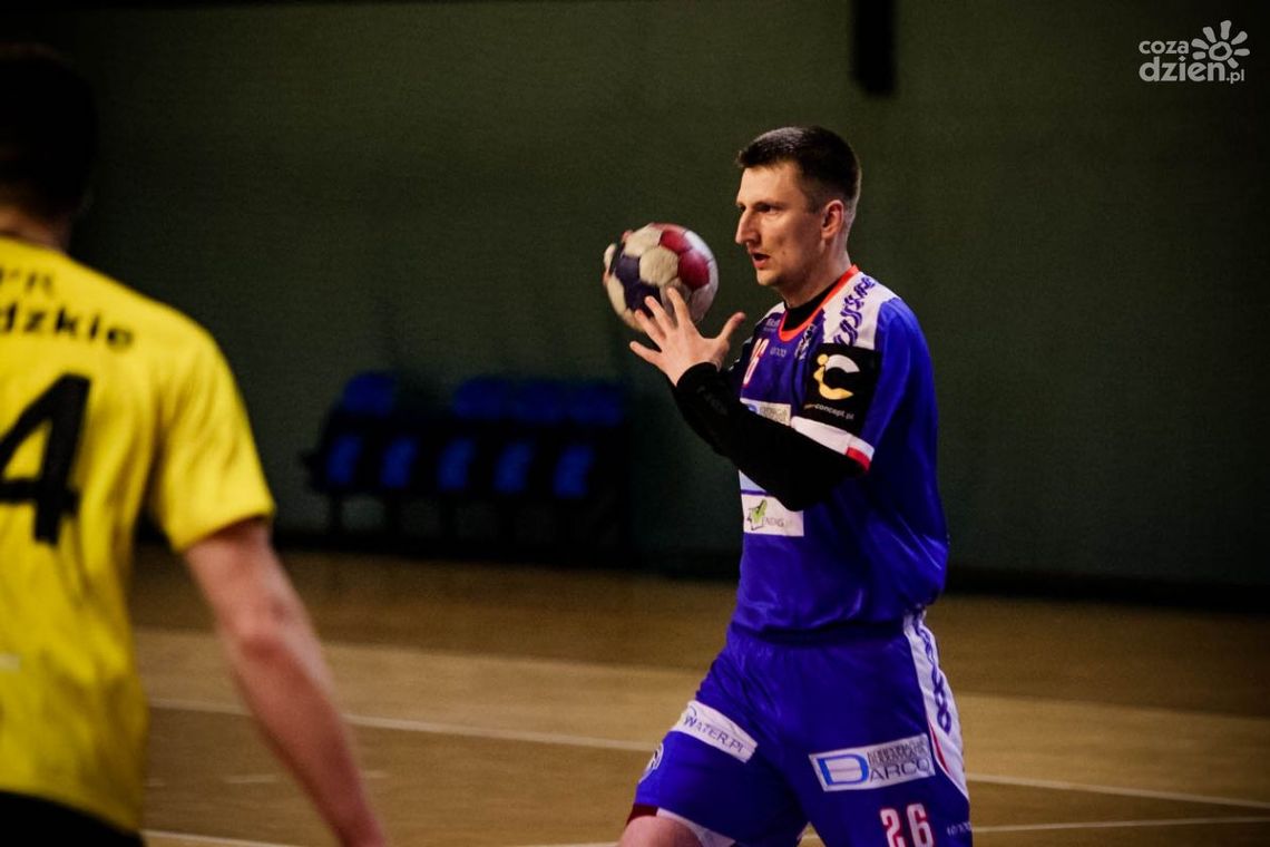 Wyjazdowa porażka piłkarzy ręcznych