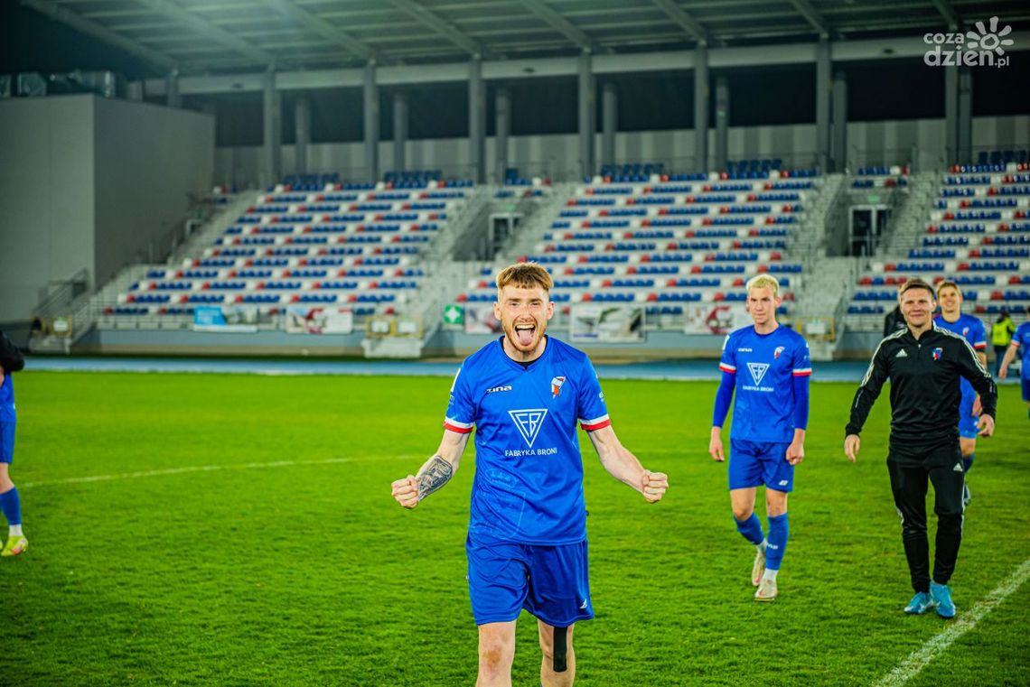 Wyjazdowa wygrana Broni Radom na wagę utrzymania w 3. lidze! Wyjazdowa wygrana Broni Radom na wagę utrzymania w 3. lidze!
