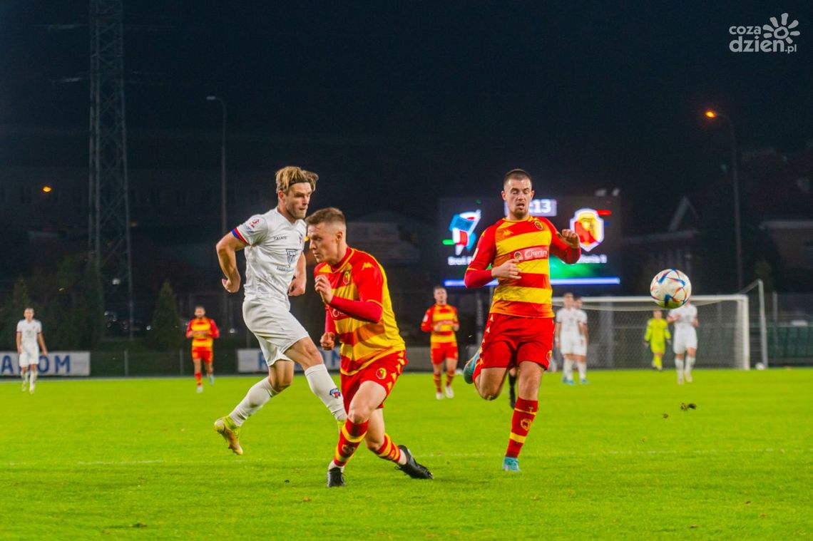 Wyjazdowe mecze 3. ligowych drużyn: Broni Radom i Pilicy Białobrzegi