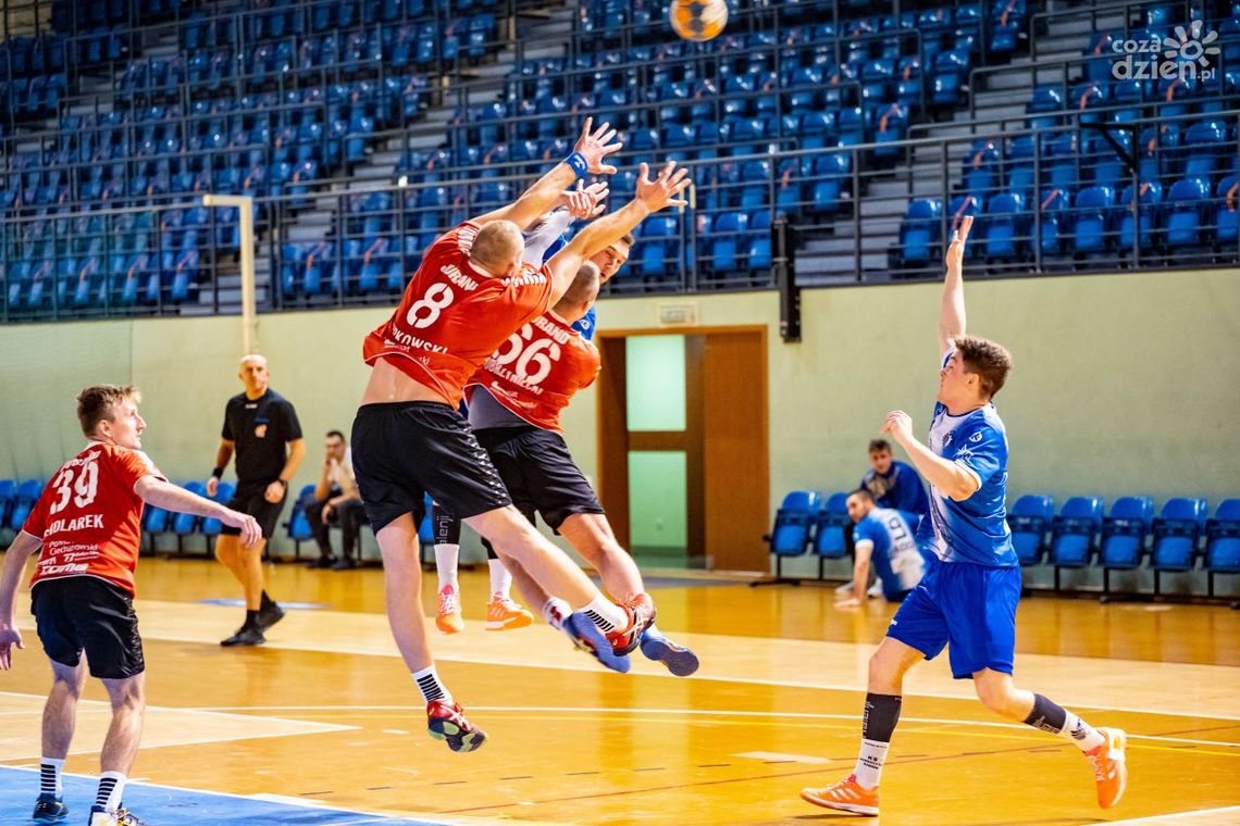 Wyjazdowe zwycięstwo szczypiornistów Uniwersytetu Wyjazdowe zwycięstwo szczypiornistów Uniwersytetu