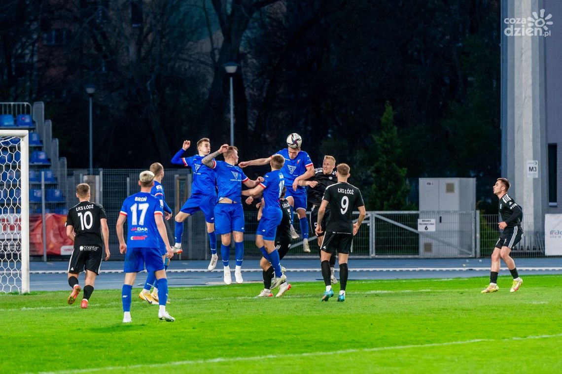 Wyjazdowy blamaż Broni Radom z drużyną broniącą się przed spadkiem Wyjazdowy blamaż Broni Radom z drużyną broniącą się przed spadkiem