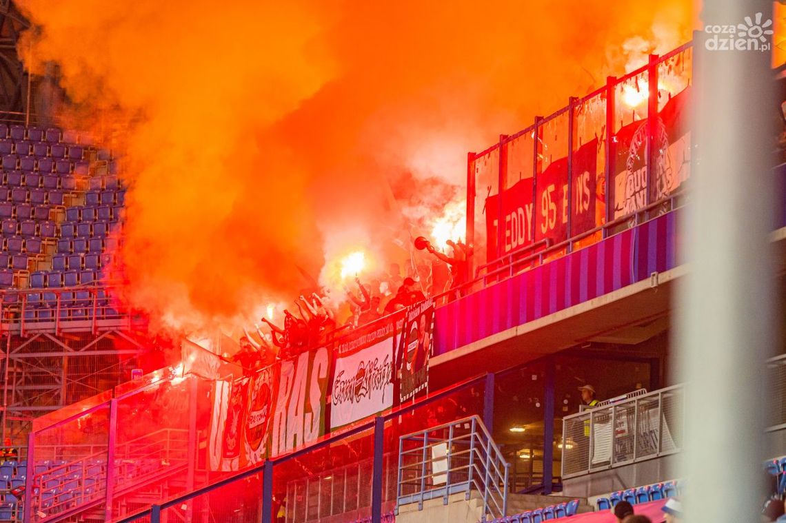 Wyjazdowy mecz Radomiaka z Rakowem w niedzielę 15 sierpnia