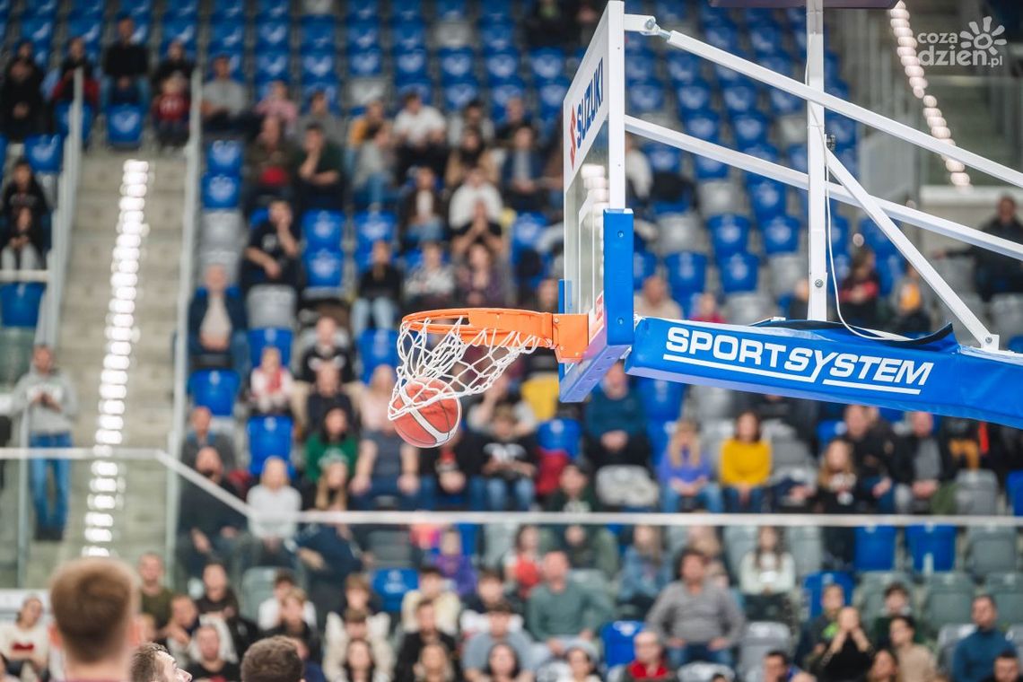 Wyjazdowy triumf koszykarzy HydroTrucku Radom w Wałbrzychu