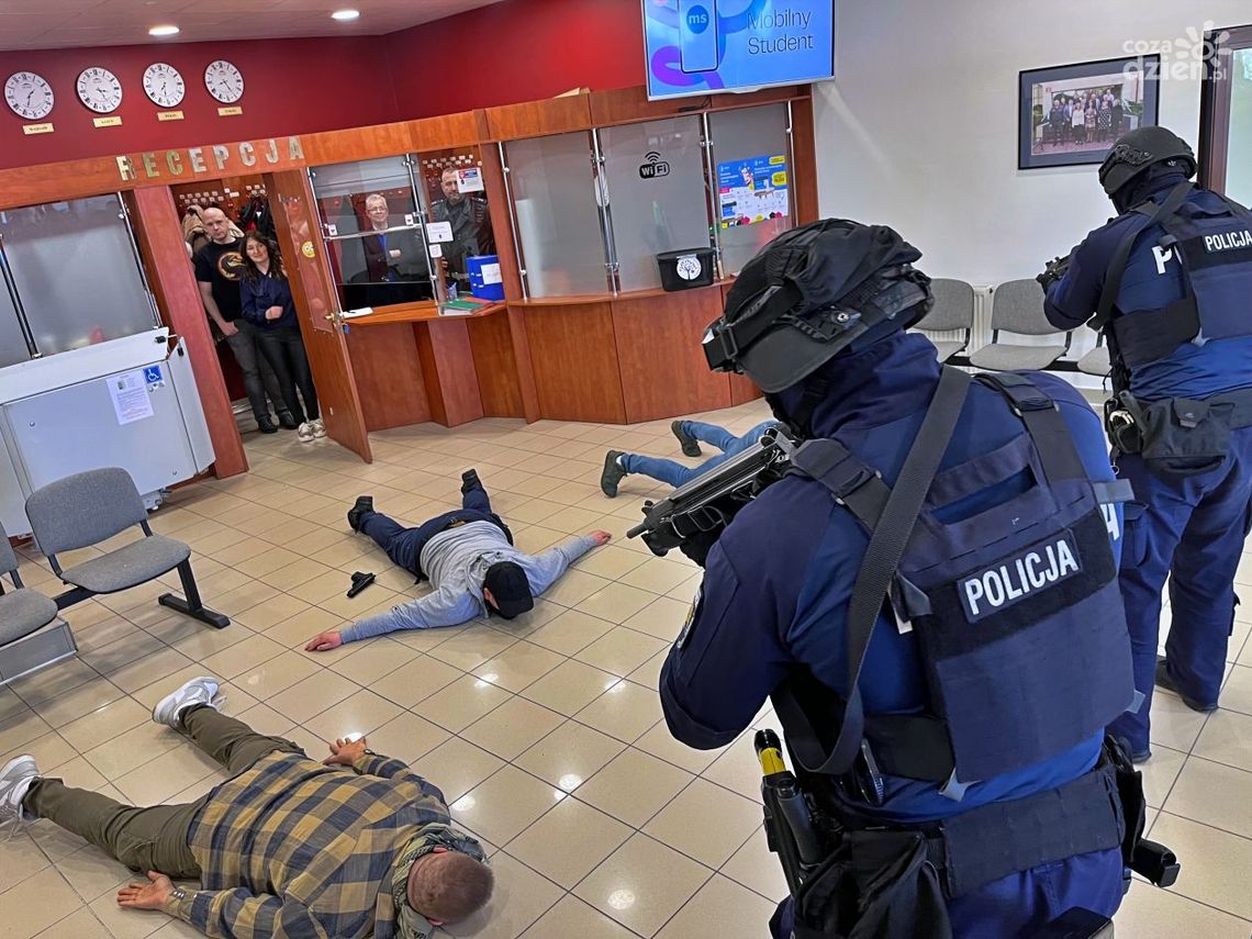 Wykład Otwarty. Postępowanie z podejrzaną przesyłką