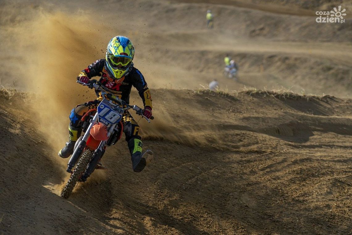 Wyniki na żywo żużel: emocje w zasięgu ręki