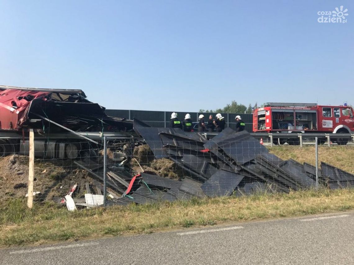 Wypadek na "7". Utrudnienia w ruchu