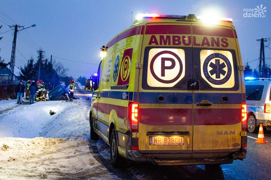 Wypadek na krajowej dwunastce (zdjęcia)