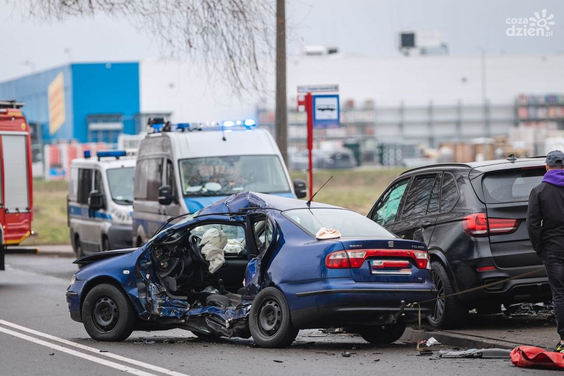 Wypadek na ul. Energetyków. 72-letni mężczyzna zginął na miejscu Wypadek na ul. Energetyków. 72-letni mężczyzna zginął na miejscu
