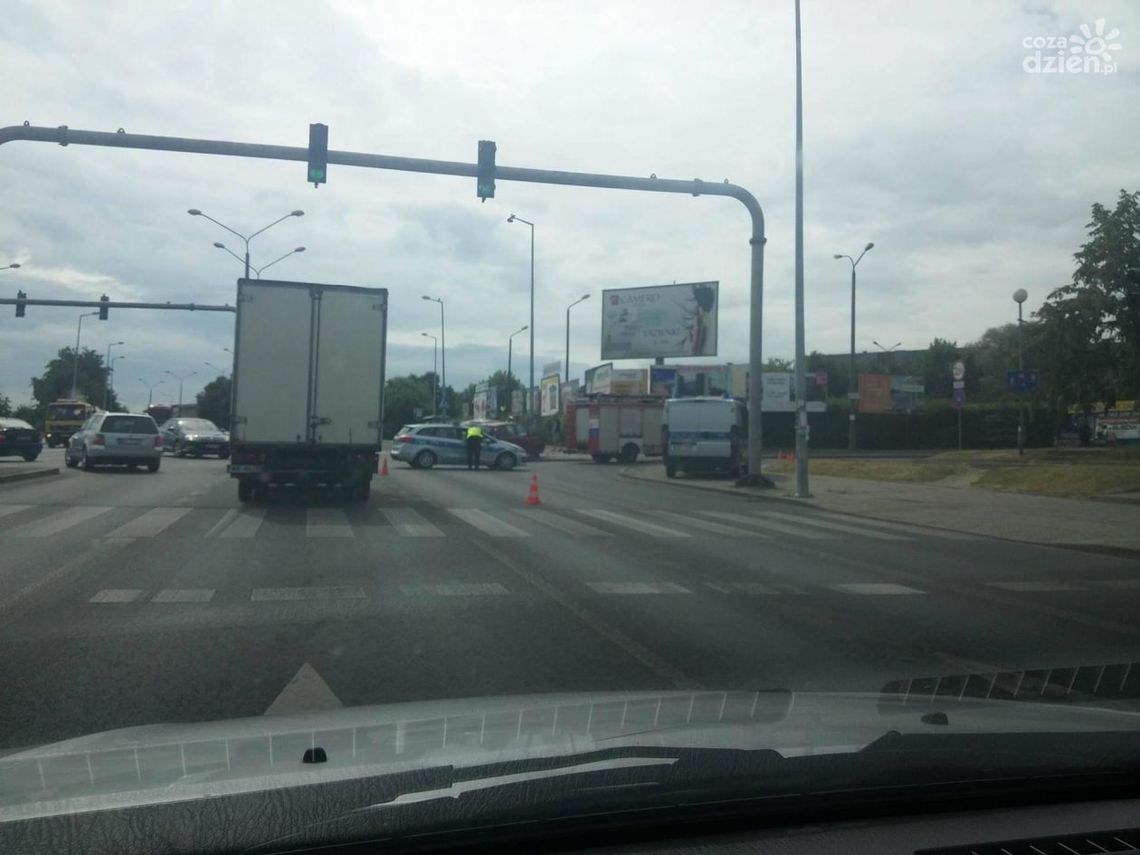 Wypadek na Ustroniu. Niemowlę w szpitalu