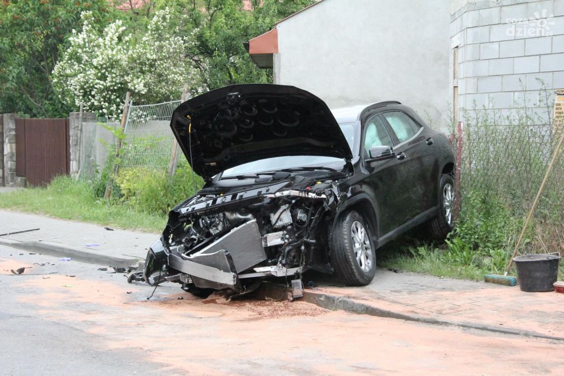 Wypadek na Zielonej. Kobieta w szpitalu