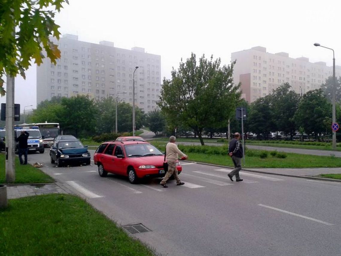 Wypadek przed przejściem dla pieszych na Ustroniu