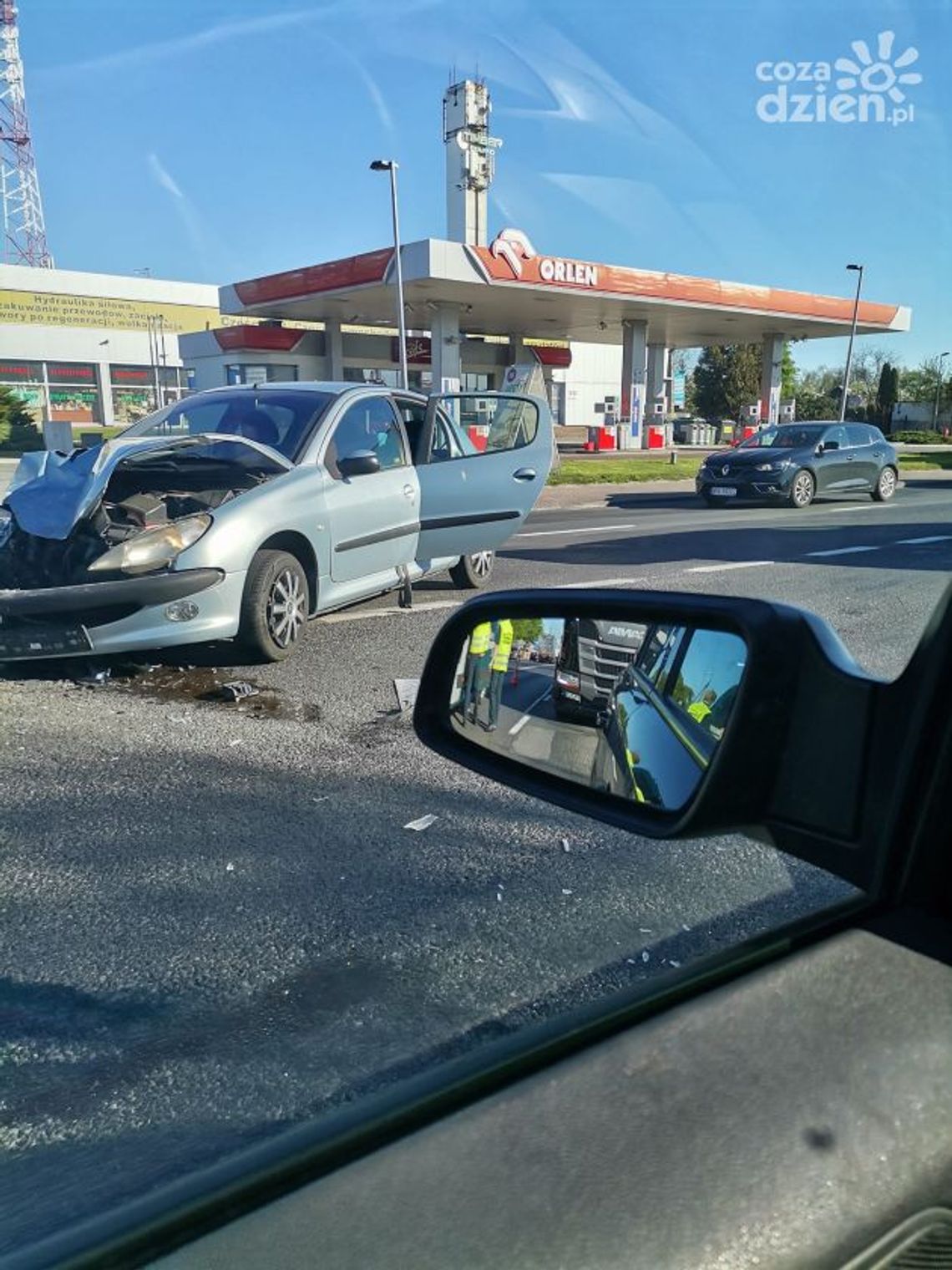 Wypadek przy Kieleckiej. Dwoje dzieci w szpitalu