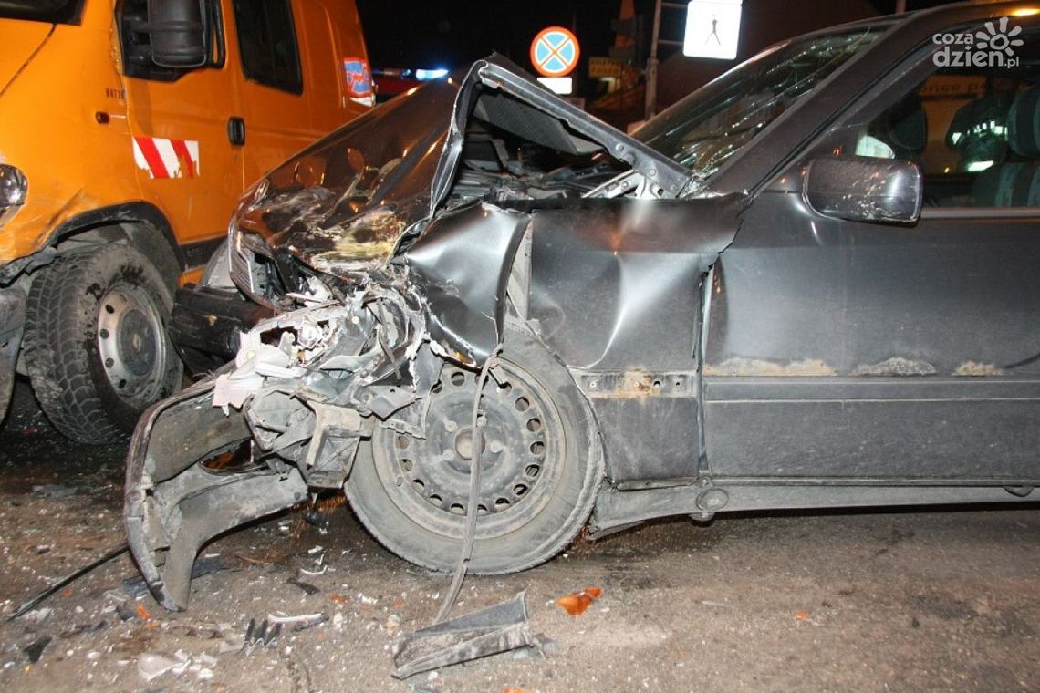 Wypadek u zbiegu ul. Waryńskiego i 25-Czerwca