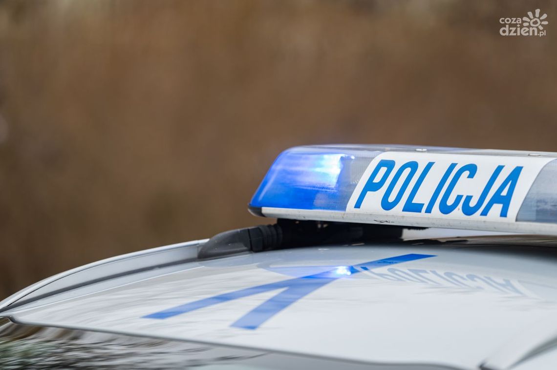 Wypadek w Brzustowie. Dziadkowie z wnuczkiem w szpitalu