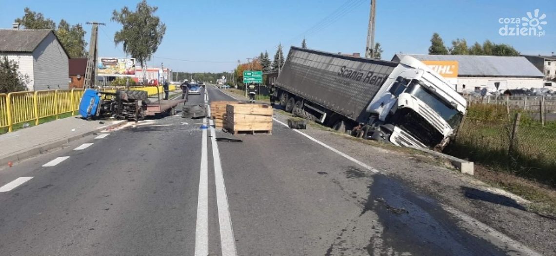 Wypadek w Konarach. 30-latek w szpitalu