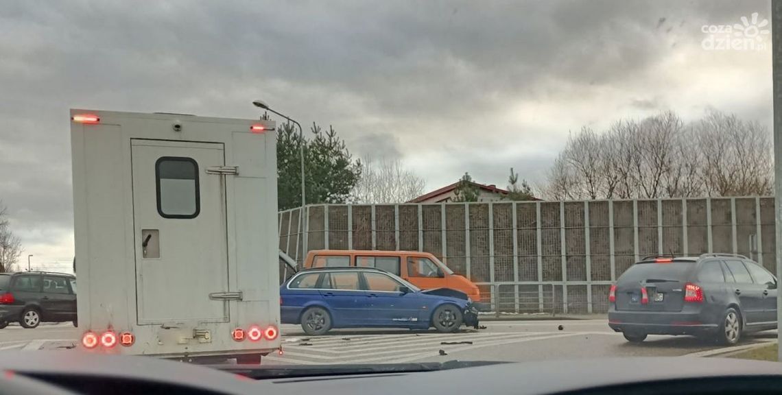 Wypadek w Kosowie. 34-latka w szpitalu