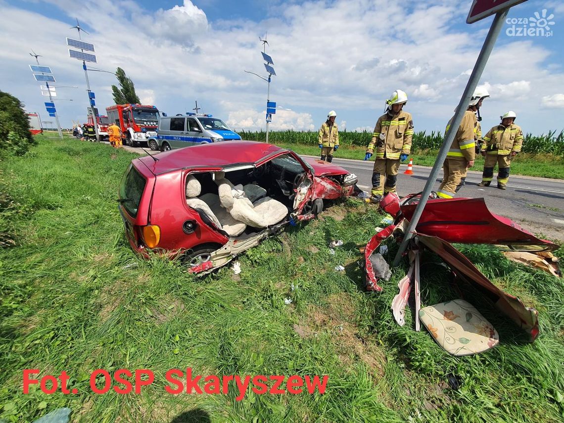 Wypadek w Modrzejowicach - dwie osoby w szpitalu (AKTUALIZACJA) Wypadek w Modrzejowicach - dwie osoby w szpitalu (AKTUALIZACJA)