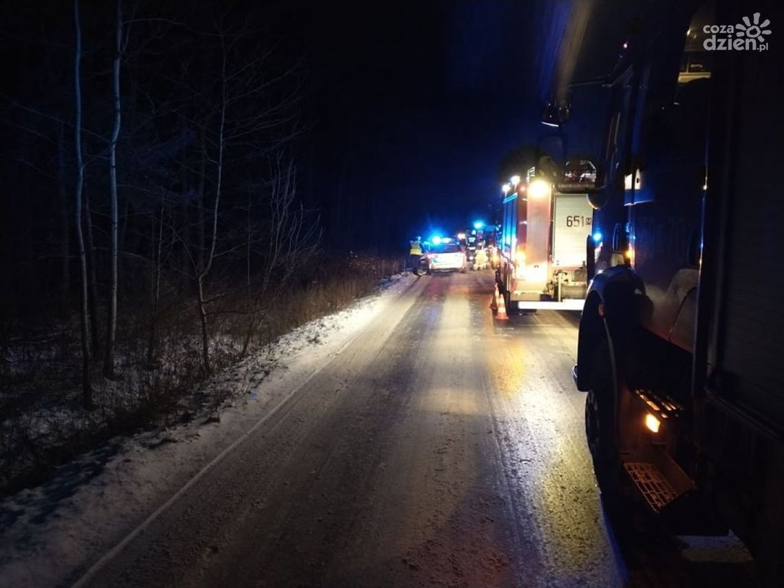 Wypadek w Szydłowcu. 20-latka w szpitalu 