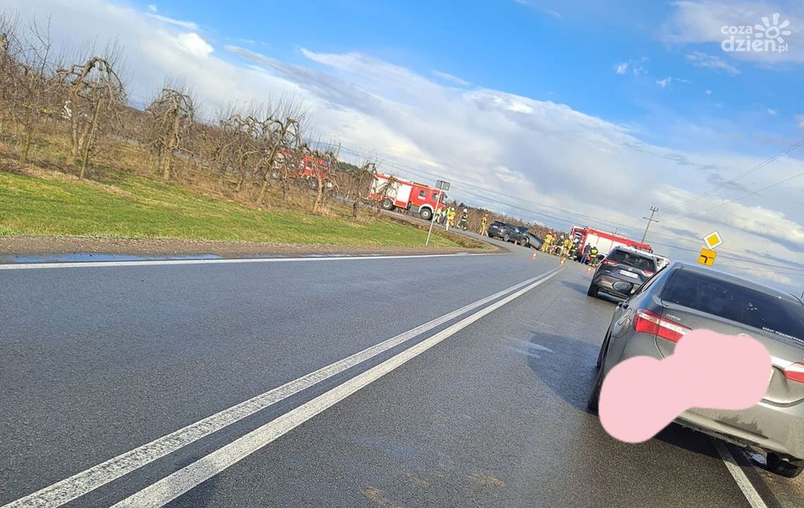 Wypadek w Trzylatkowie. Dwie osoby w szpitalu