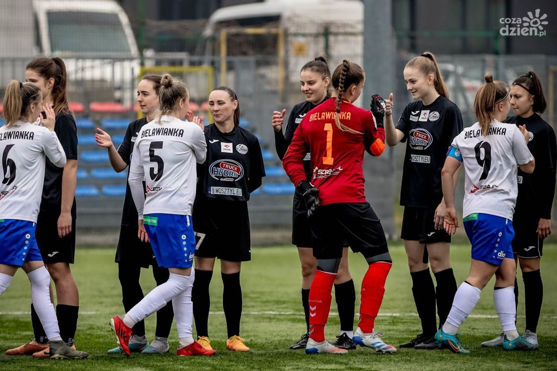 Wysokie zwycięstwo piłkarek HydroTrucku Radom z Bielawianką Bielawa Wysokie zwycięstwo piłkarek HydroTrucku Radom z Bielawianką Bielawa