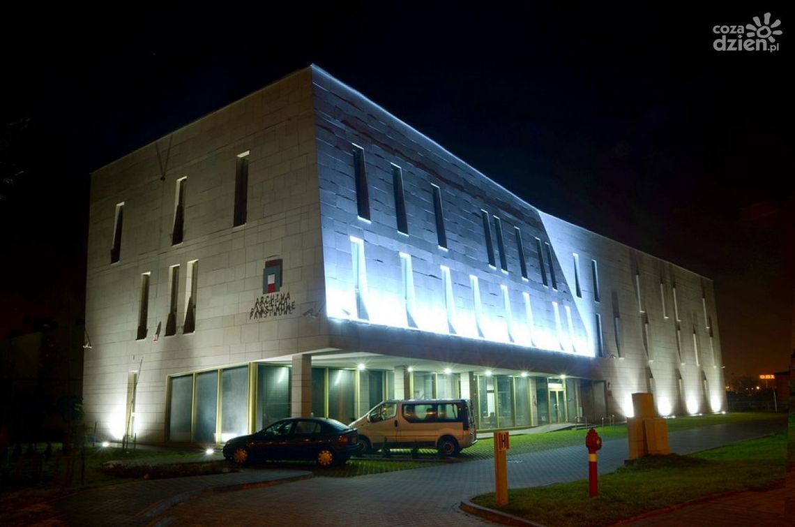 Wystawa  historyczna w archiwum.