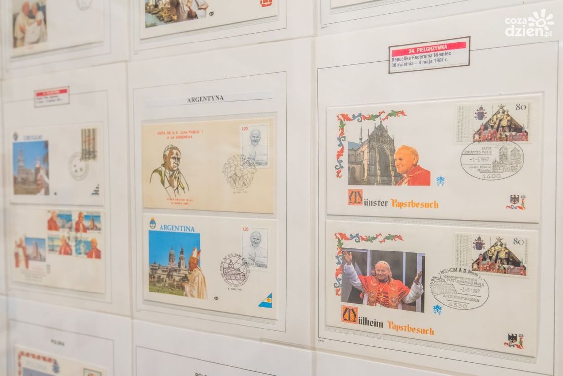 Wystawa o Janie Pawle II z okazji setnej rocznicy urodzin papieża 