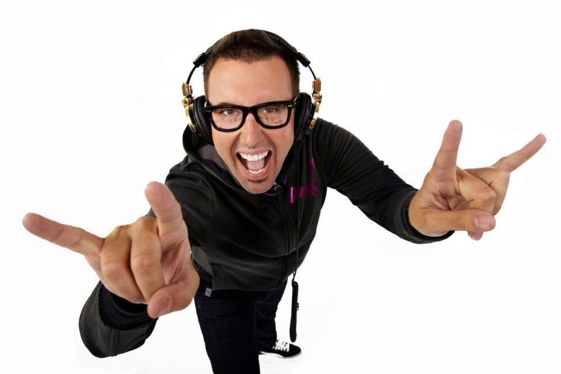 Wywiad z DJ-em Adamusem z Wet Fingers Wywiad z DJ-em Adamusem z Wet Fingers