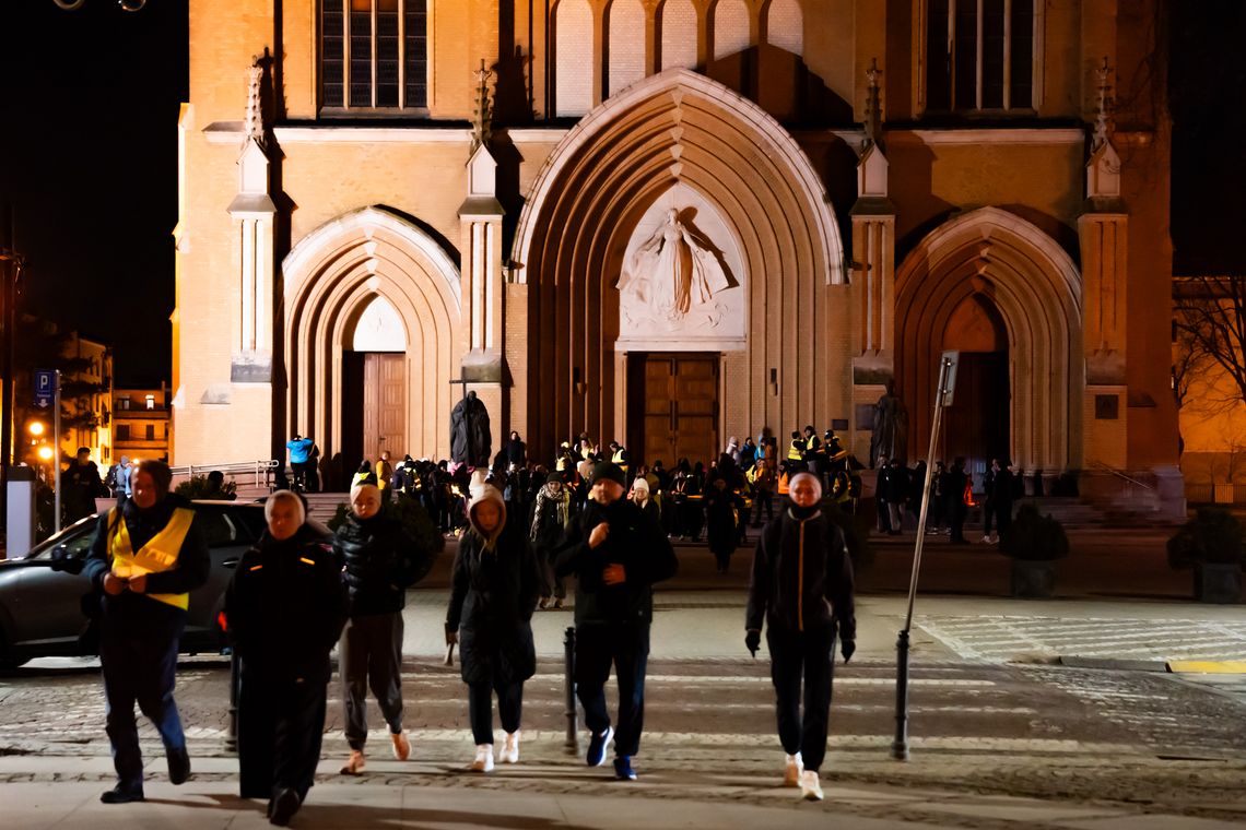 Wzięli udział w Ekstremalnej Drodze Krzyżowej. "To była duża potrzeba serca"