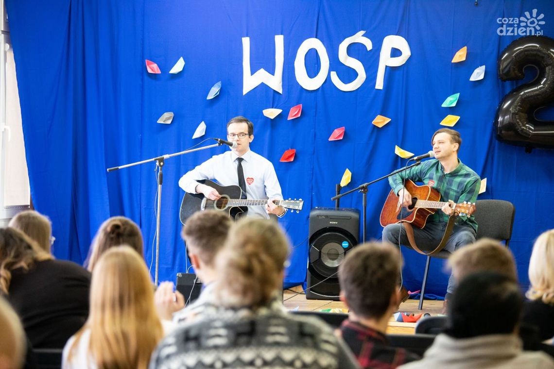 XII LO w Radomiu gra z Wielką Orkiestrą Świątecznej Pomocy