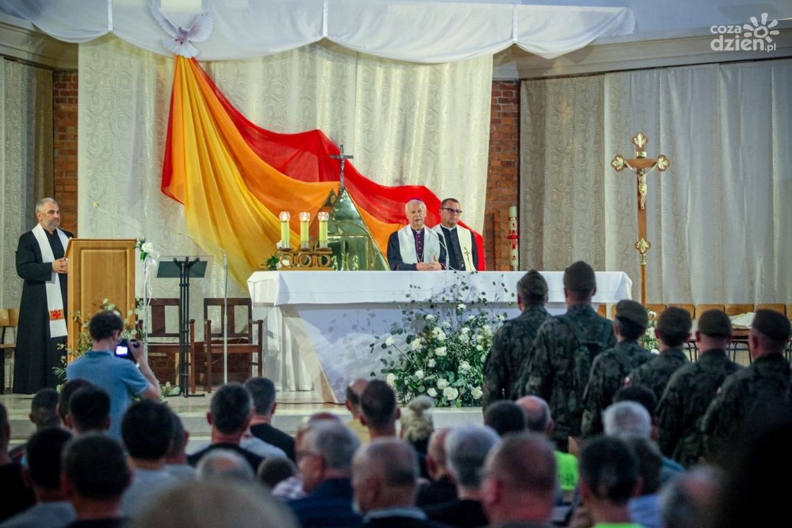 XIII nocna pielgrzymka mężczyzn XIII nocna pielgrzymka mężczyzn