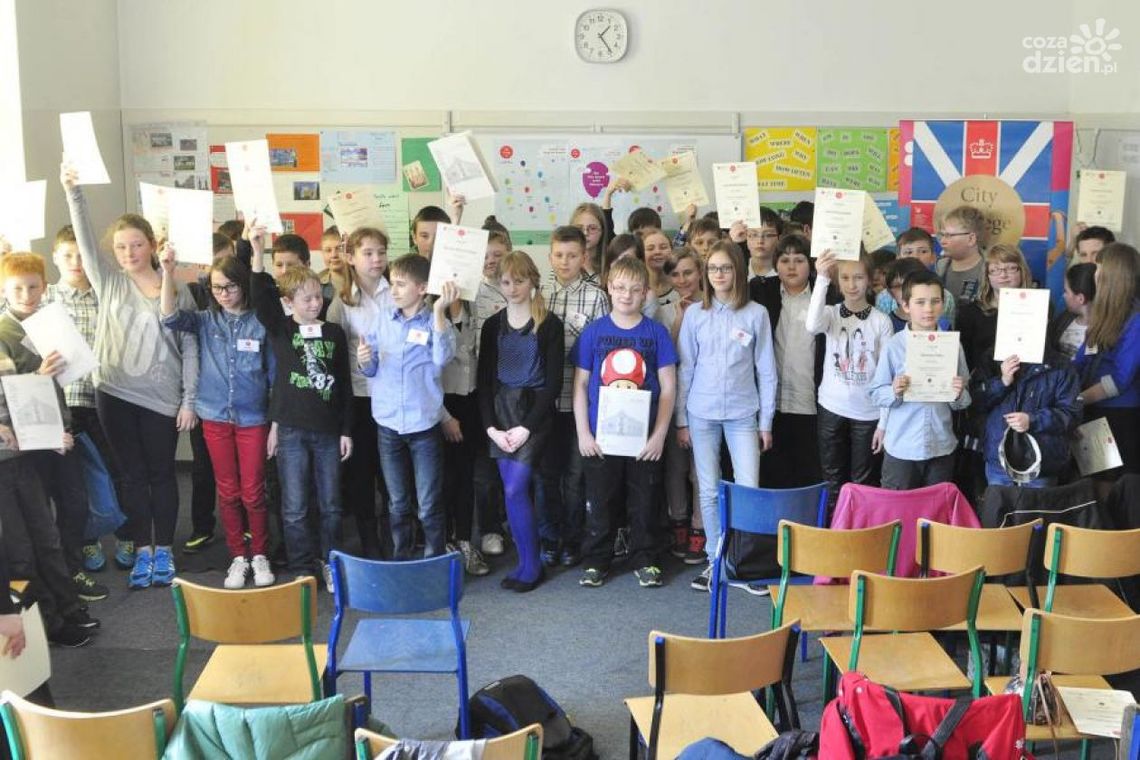 YLE Movers w City College na wysokim poziomie YLE Movers w City College na wysokim poziomie