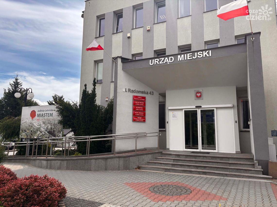 Z naruszeniem prawa