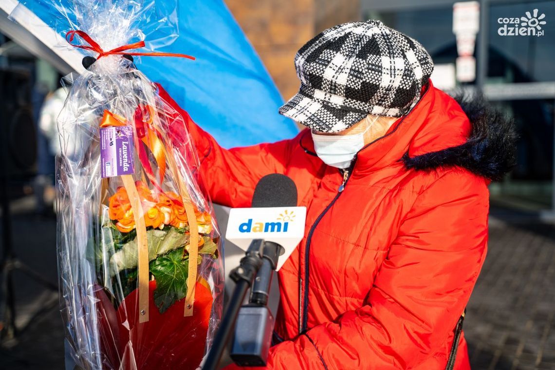 Z okazji Dnia Babci i Dziadka Komenda Wojewódzka Policji z siedzibą w Radomiu przypomina o bezpieczeństwie Z okazji Dnia Babci i Dziadka Komenda Wojewódzka Policji z siedzibą w Radomiu przypomina o bezpieczeństwie