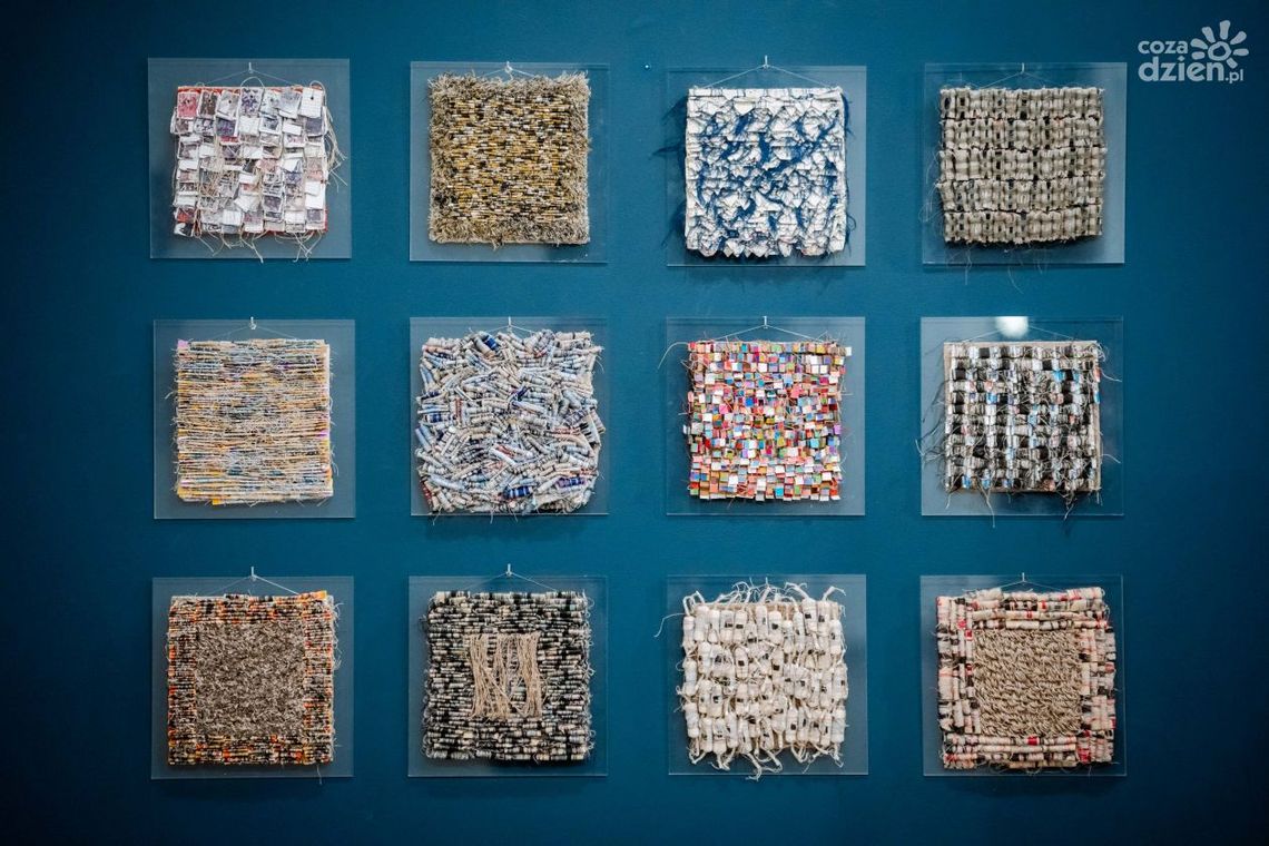 Z wątkiem i osnową. Nowa wystawa w "Malczewskim" 