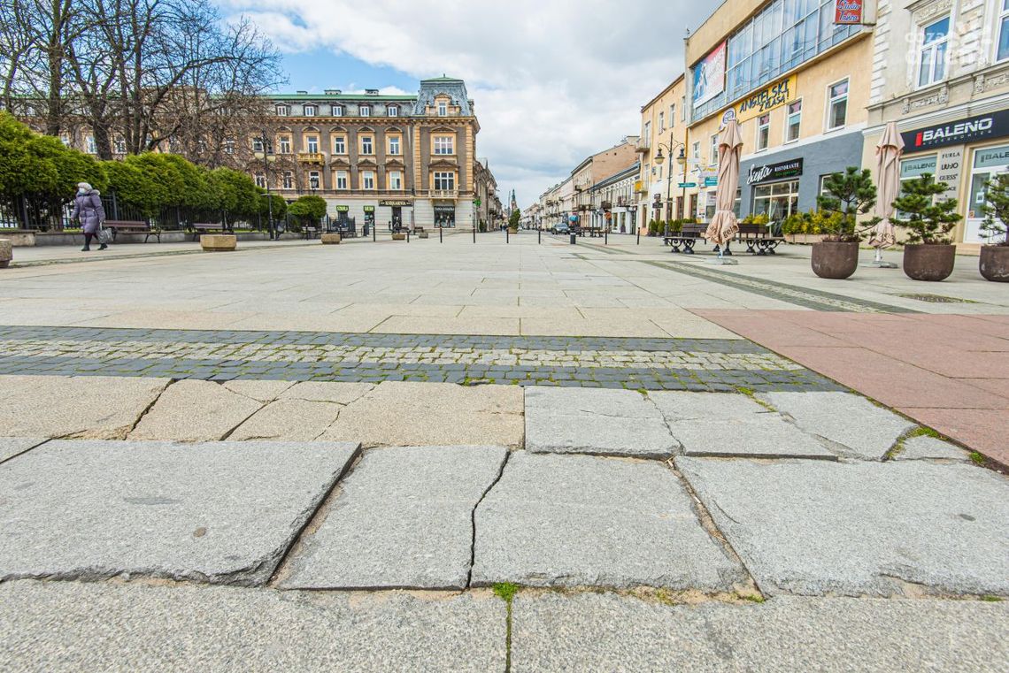 Za drogie oferty na remont Placu Konstytucji 3 Maja Za drogie oferty na remont Placu Konstytucji 3 Maja