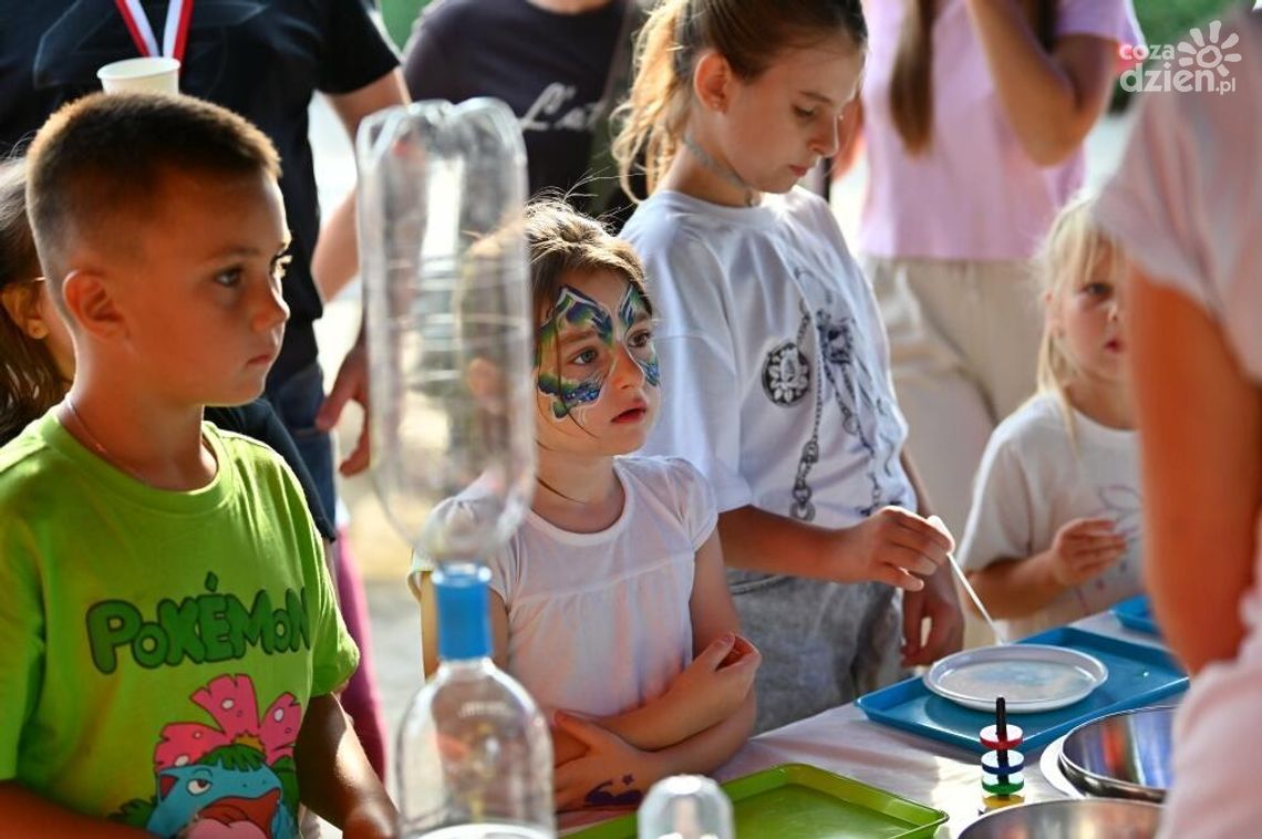 Zabawa i edukacja - to jest to!  Integracyjny Piknik Edukacyjny w gminie Zakrzew