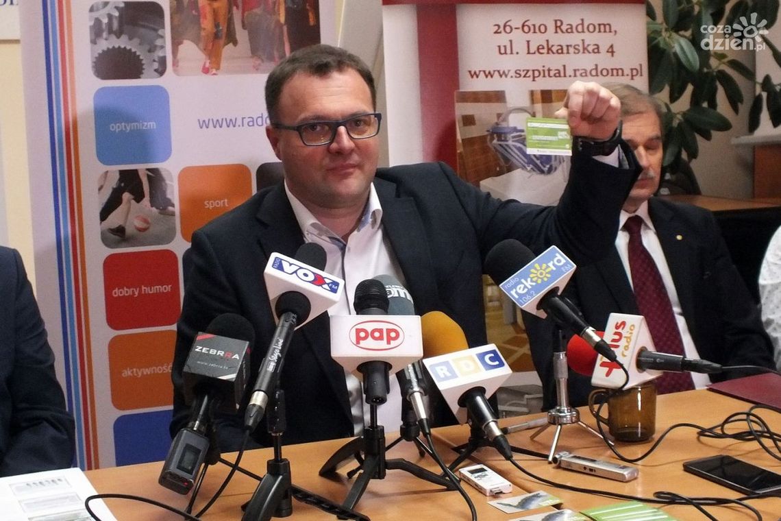 Zachęcali do podpisywania oświadczeń woli