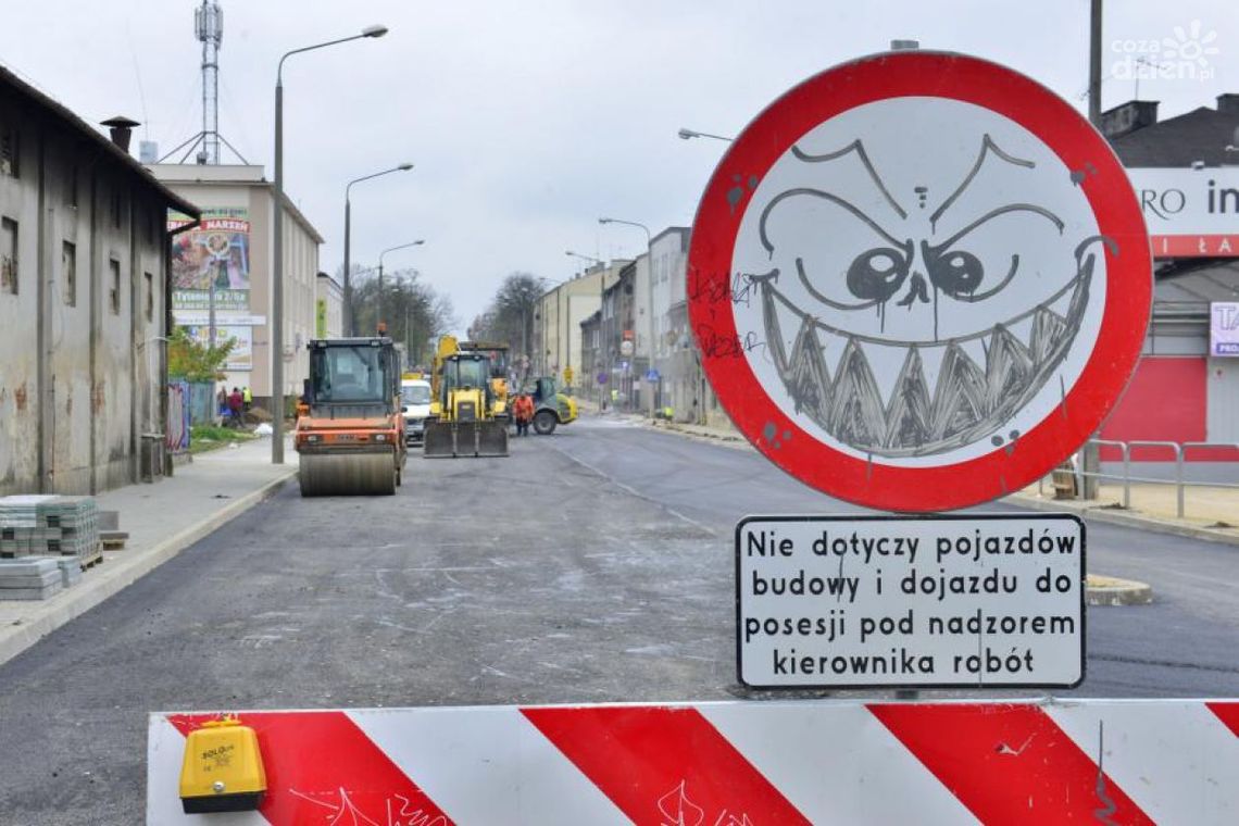 Zaczną układać asfalt na ul. Limanowskiego