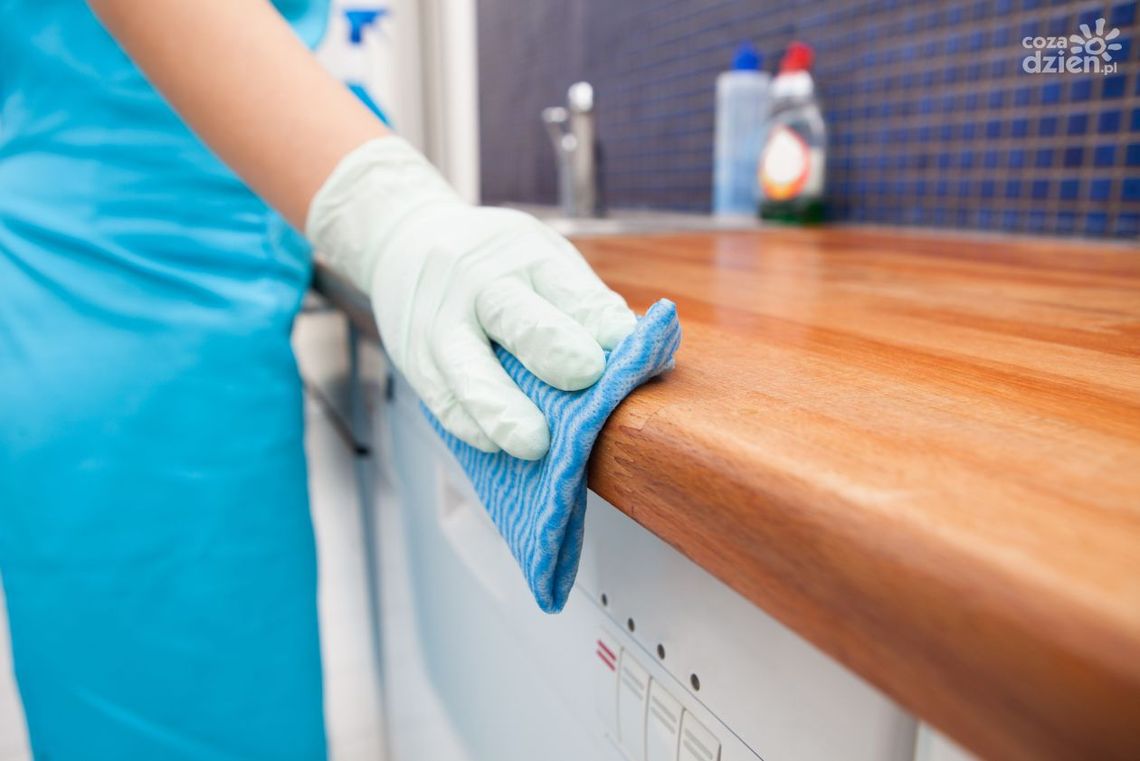 Zadbaj o błysk w swoim mieszkaniu - skorzystaj z usług firmy sprzątającej!