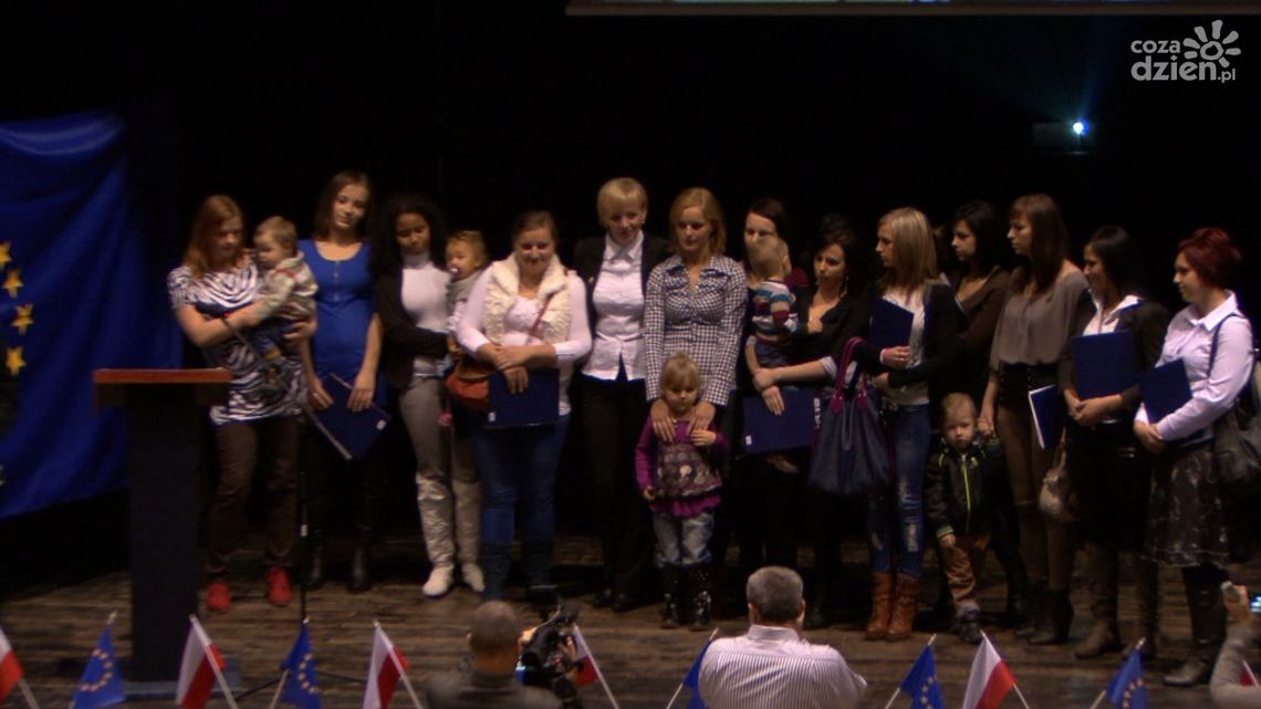 Zakończył się projekt "Arki". Czy młodym uda się wyjść na prostą? Zakończył się projekt "Arki". Czy młodym uda się wyjść na prostą?