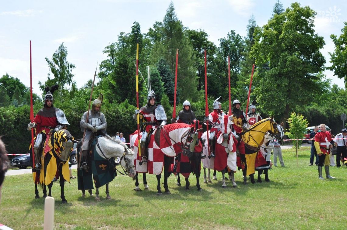 Zakrzew - ciągle budujemy i modernizujemy Zakrzew - ciągle budujemy i modernizujemy