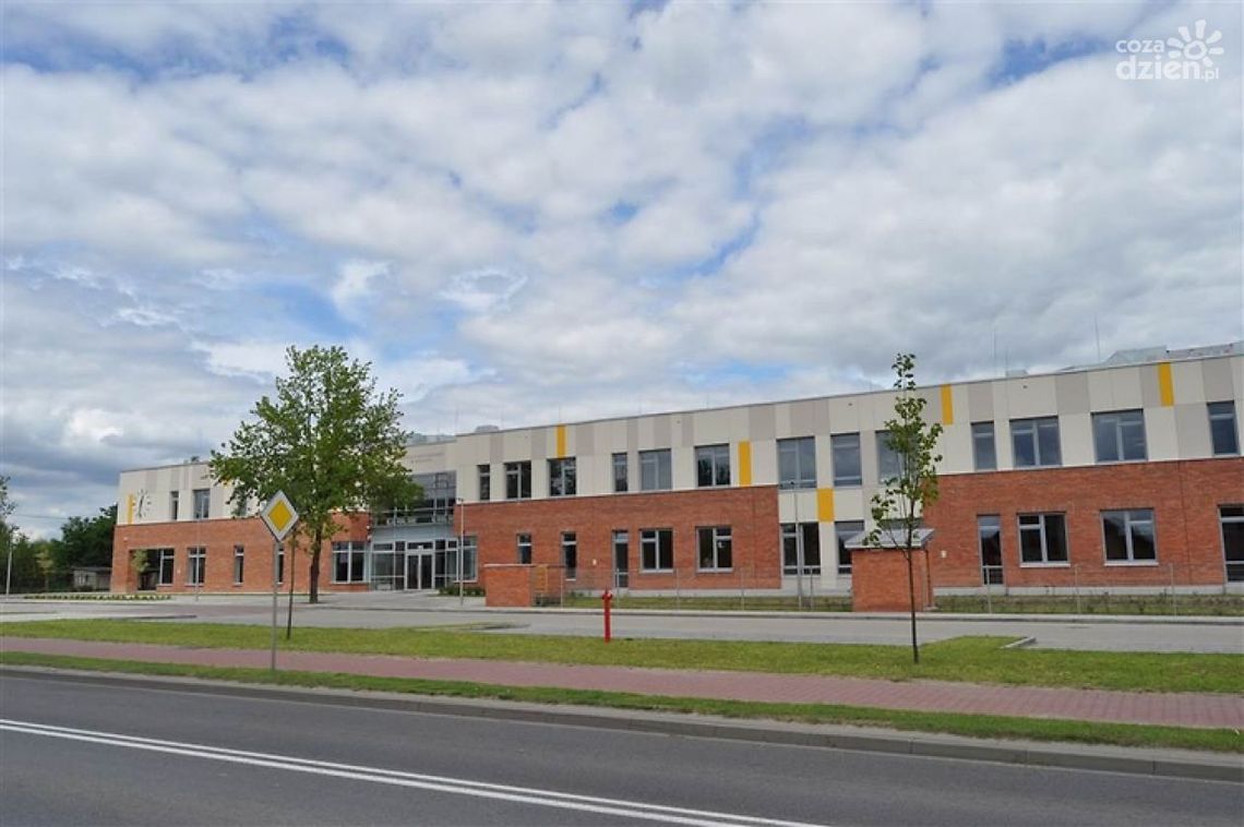 Zakrzew. Nowa szkoła w Bielisze Zakrzew. Nowa szkoła w Bielisze