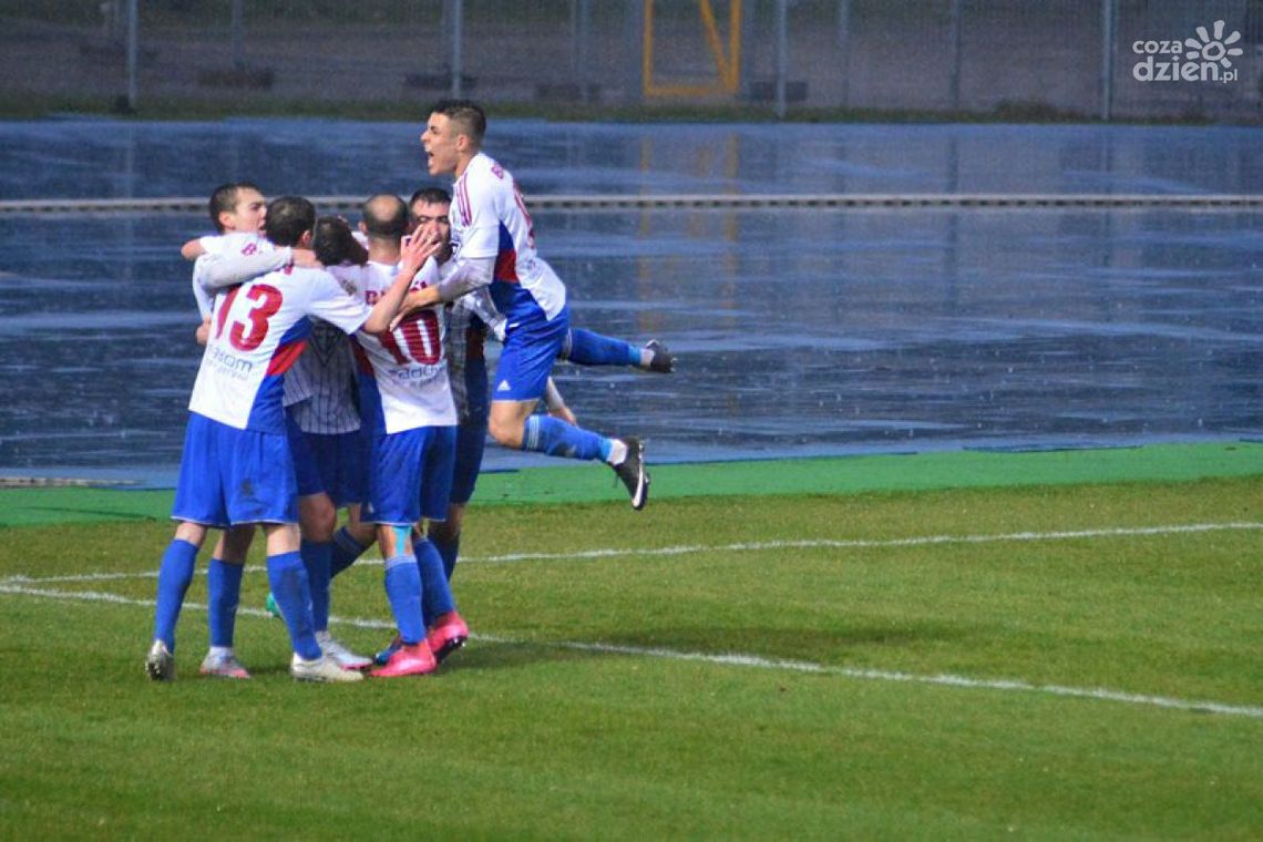 Zaległy mecz Broni z Wartą Zaległy mecz Broni z Wartą