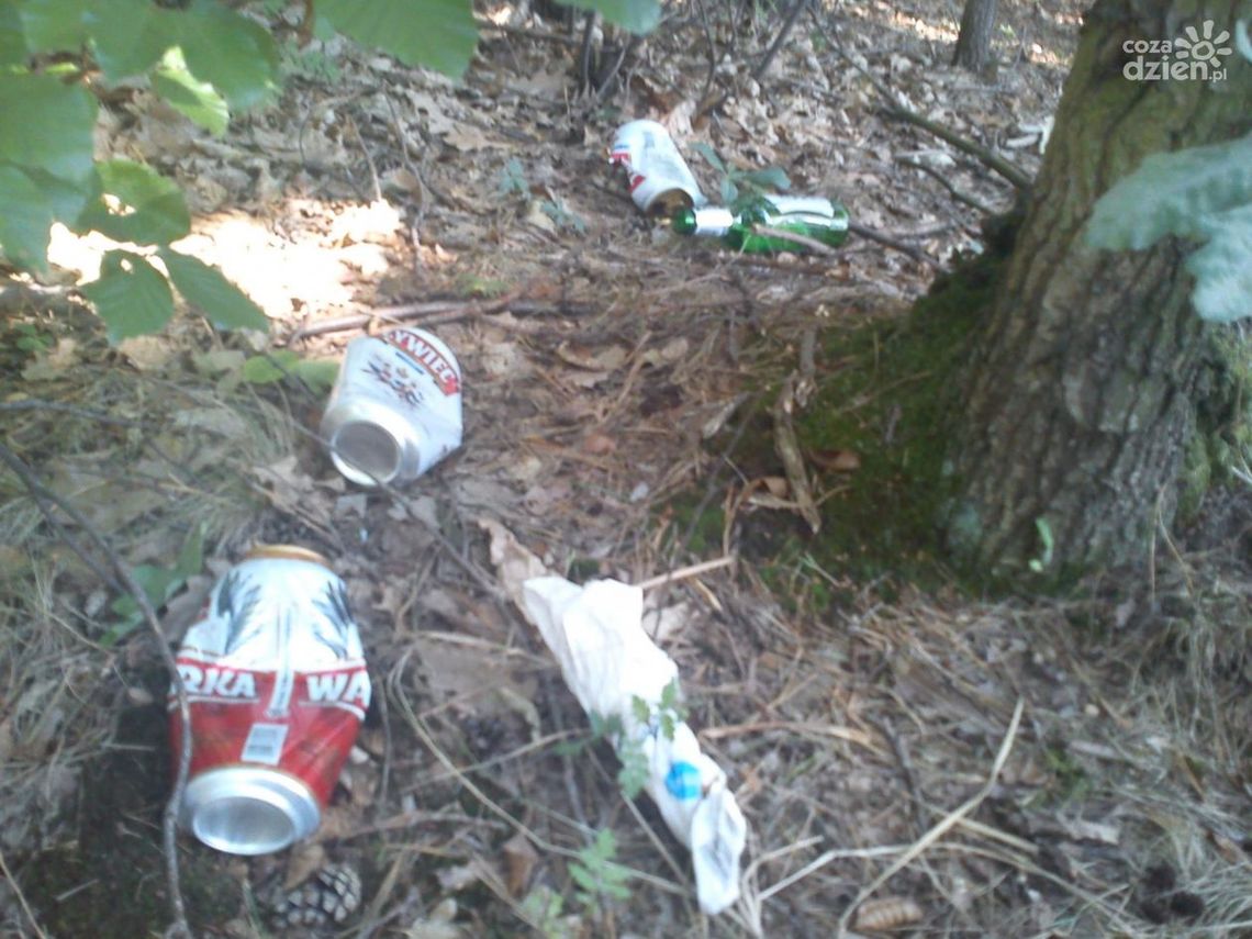 Zalew Siczki - rekreacja i... tony śmieci Zalew Siczki - rekreacja i... tony śmieci