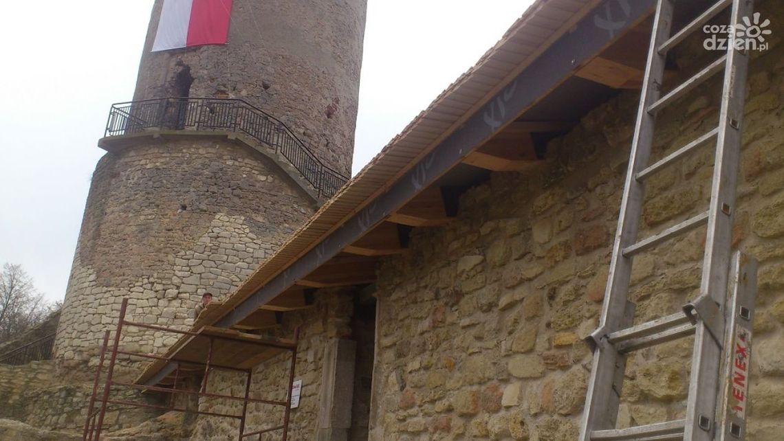 Zamek w Iłży wypięknieje za ponad pół mln zł