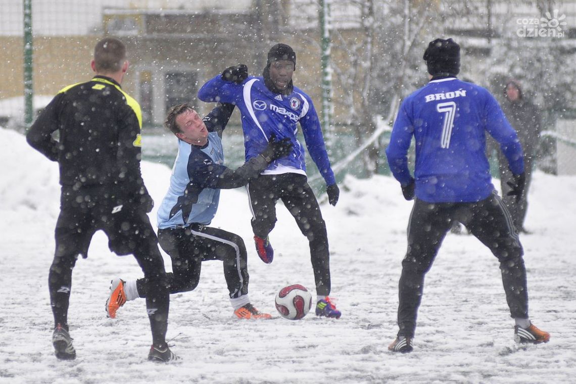Zamiast meczu ligowego Broń rozegrała kolejny sparing