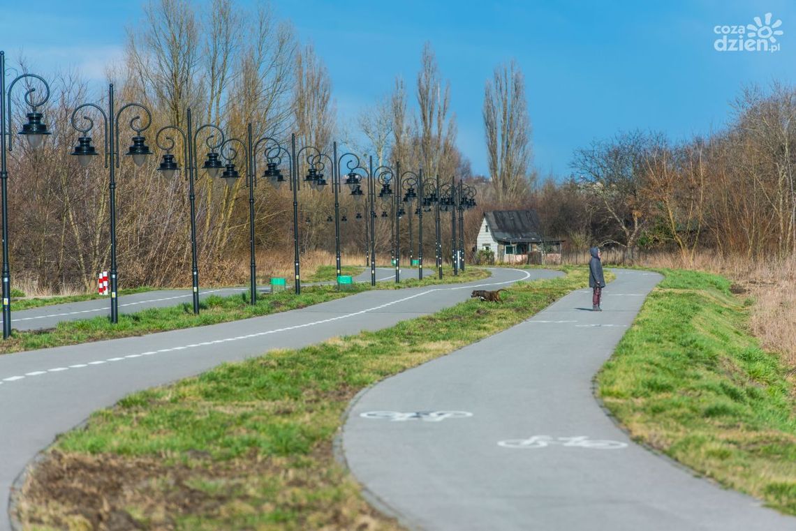 Zamknięty bulwar na Zamłyniu Zamknięty bulwar na Zamłyniu